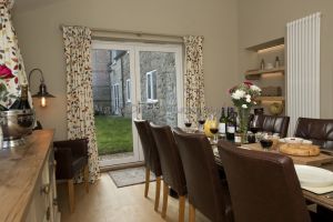 _gorgeous low burn cottage 41.jpg